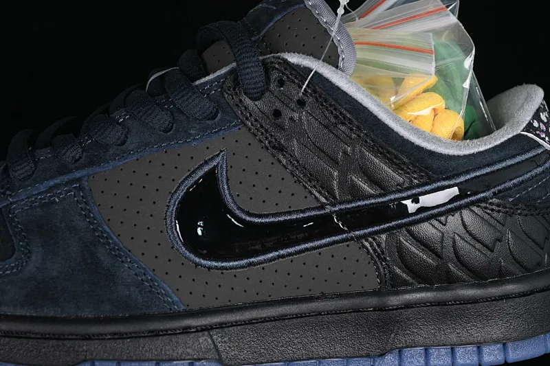 All categories Nk SB Dunk Series Nk SB Dunk Low low-top sneakers Division Street x Nk Dunk Low "Oregon Black" Oregon hidden color low-top casual sneakers HV1470-001